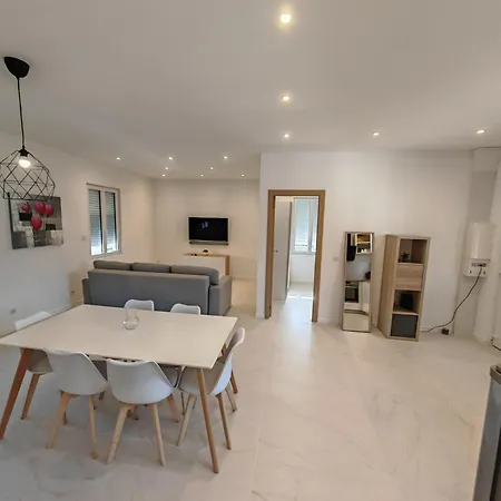 Villa Petite Climatisee Jardin *